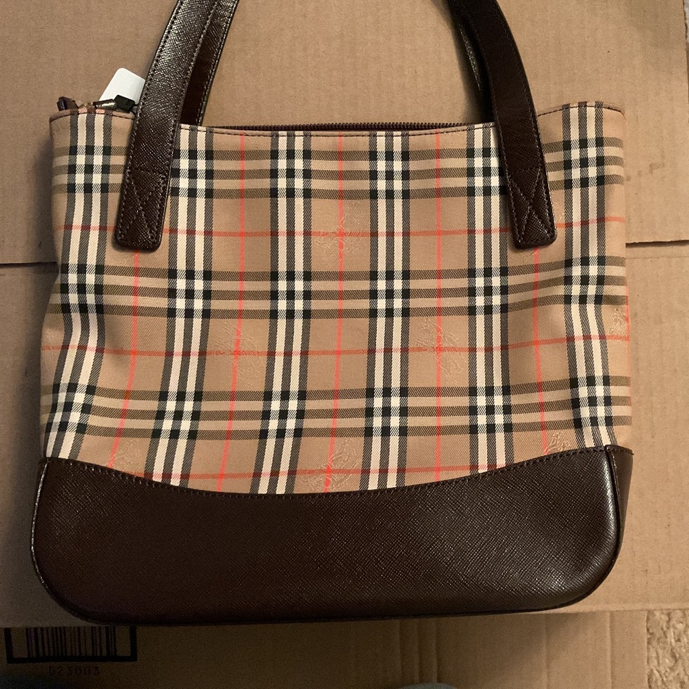 Authentic Burberry nova check bag.